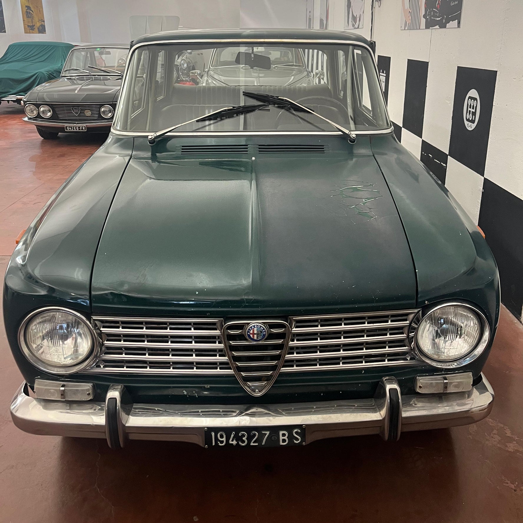 alfa romeo giulia 1300 vista frontale