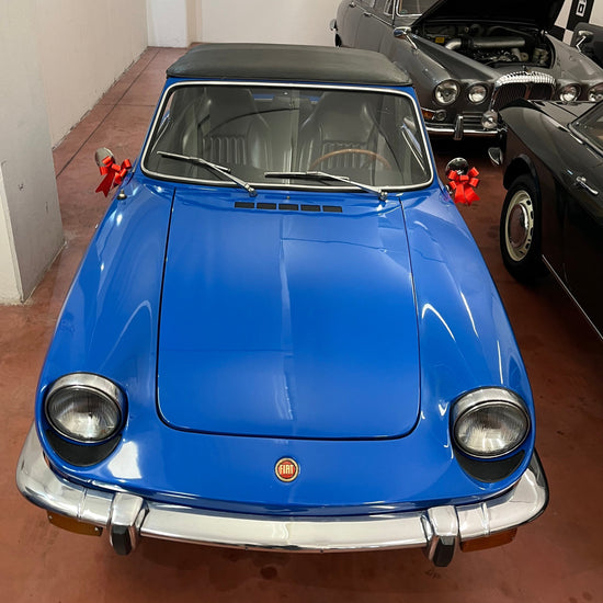 Fiat 850 Spider Sport Azzurra frontale