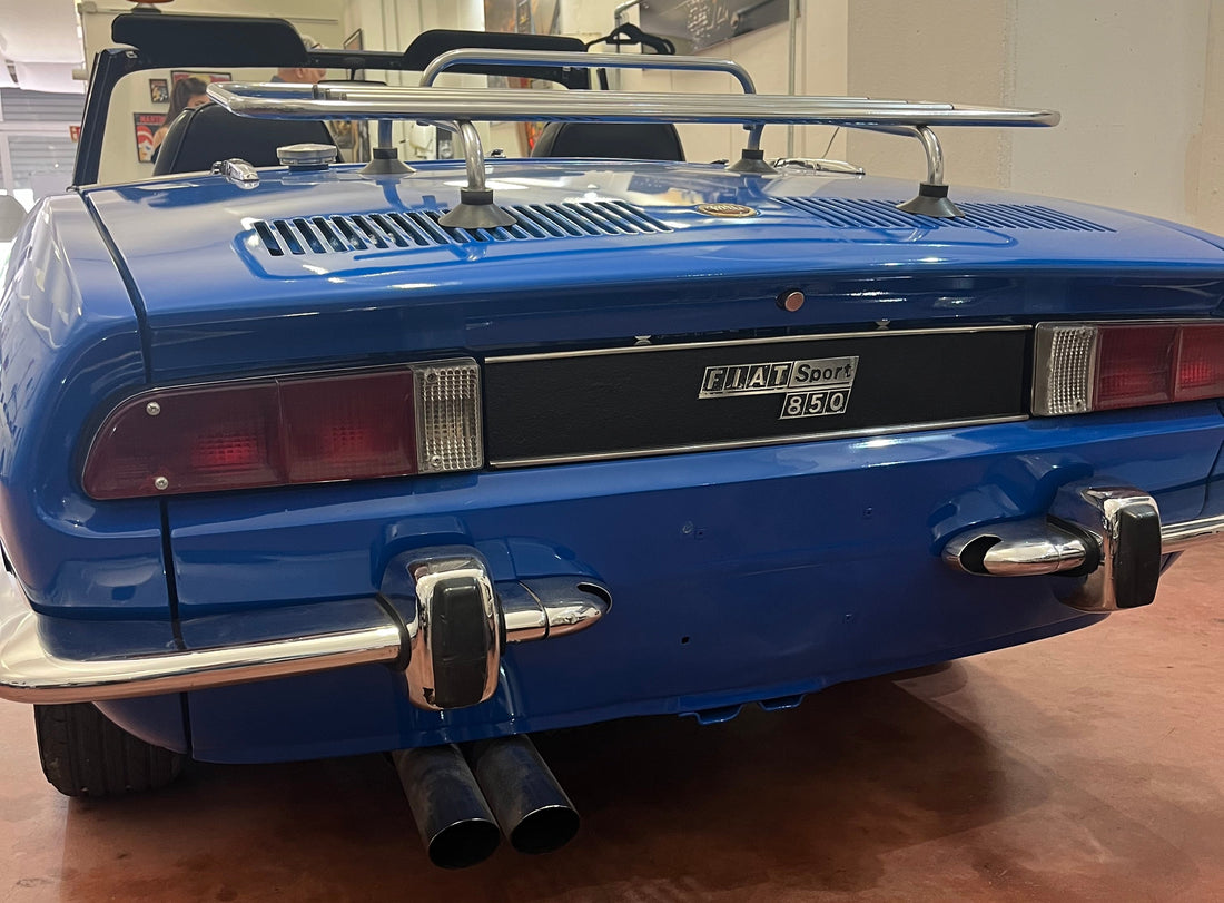 Fiat 850 Spider Sport Azzurra retro 2 